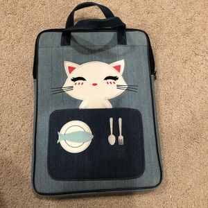 Vertical Laptop case with handle